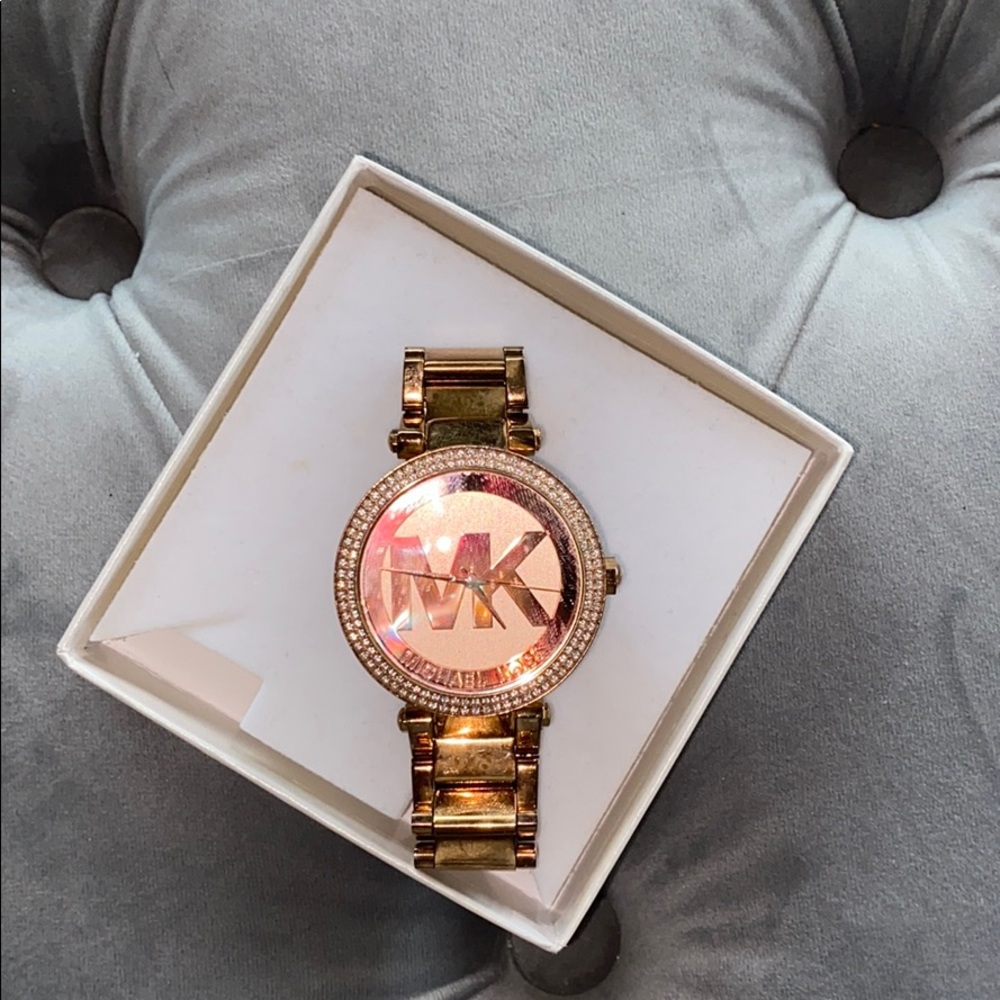 Michael Kors women’s rose gold watch